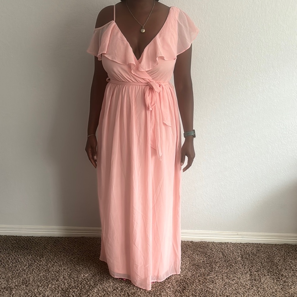 Elegant Pink Off-Shoulder Maxi Dress